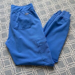 Figs Women's Zamora Jogger Scrub Pants in Ceil Blue